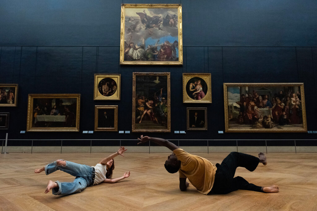Un spectacle chorégraphique époustouiflant pour redécouvrir sous un autre regard les collections d'Art ancien du musee du Louvre